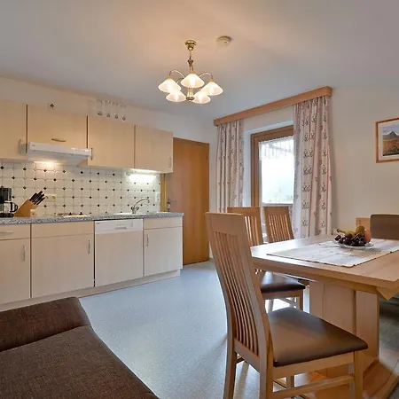 Daire Gaestehaus Alpengruss Mayrhofen